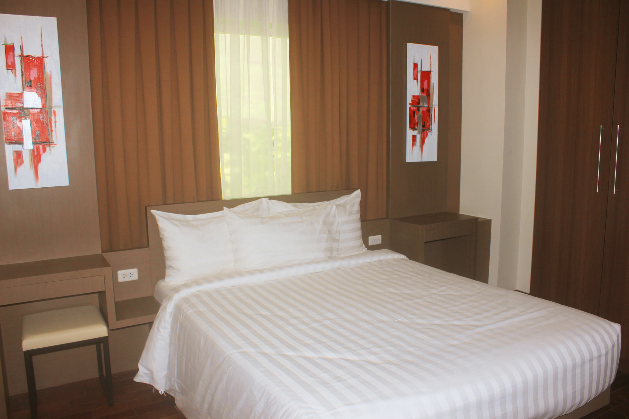 Padgett Place Prime Suites Cebú Exterior foto